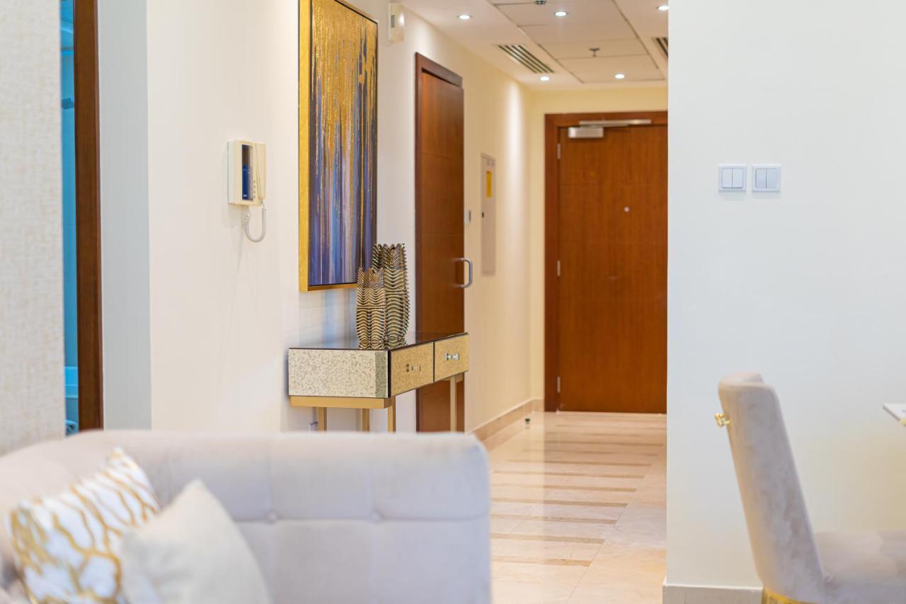 Westminster Standpoint Burj Khalifa Apartment Dubai Exterior photo